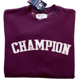 NWT Champion sweatshirt in plum /white logo front relax fit men/women size L & S